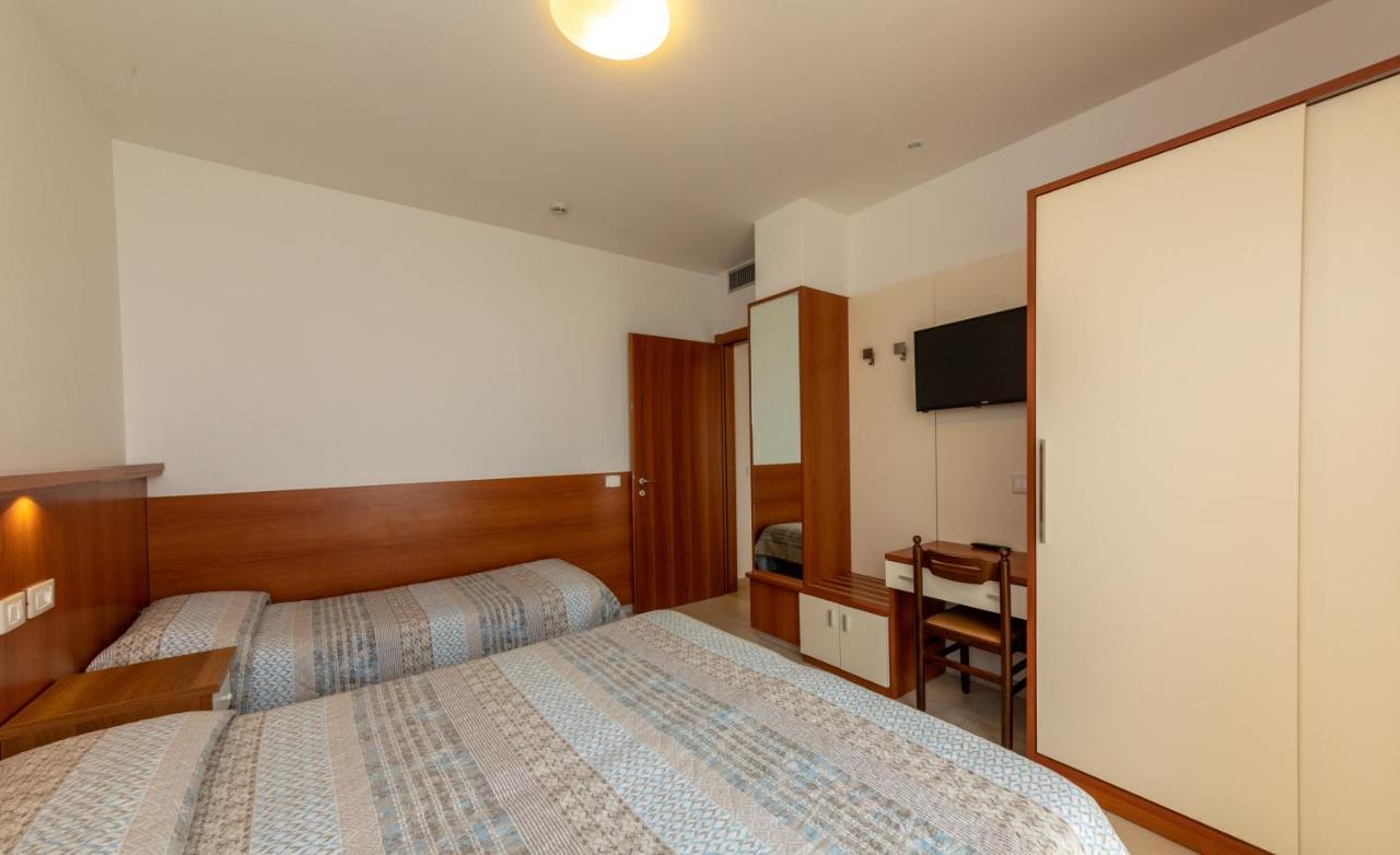 Residence Alla Rotonda 리도 디 예솔로 객실 사진
