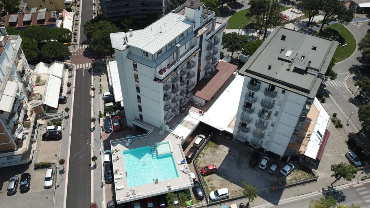Residence Alla Rotonda 리도 디 예솔로 외부 사진